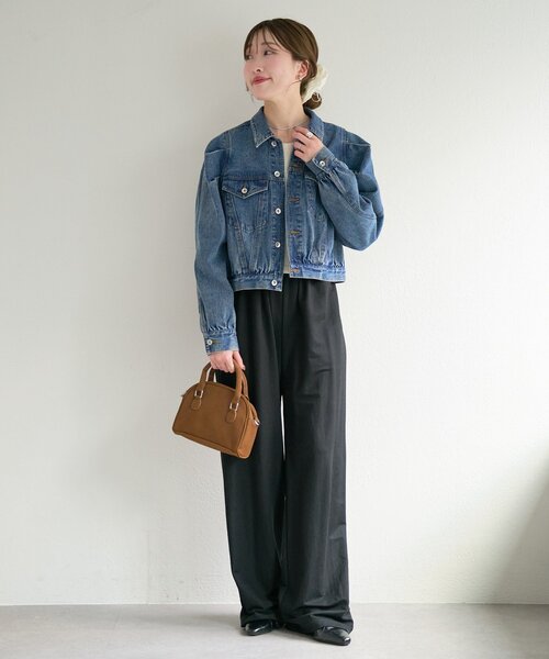 Kastane（カスタネ）の「【一部店舗限定/S.Mサイズ展開】B デニムパフジャケット（デニムジャケット・レディース・ブラック/ブルー・SMALL/MEDIUM）」の9枚目の写真