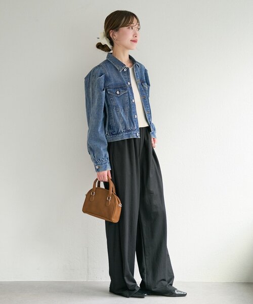 Kastane（カスタネ）の「【一部店舗限定/S.Mサイズ展開】B デニムパフジャケット（デニムジャケット・レディース・ブラック/ブルー・SMALL/MEDIUM）」の10枚目の写真