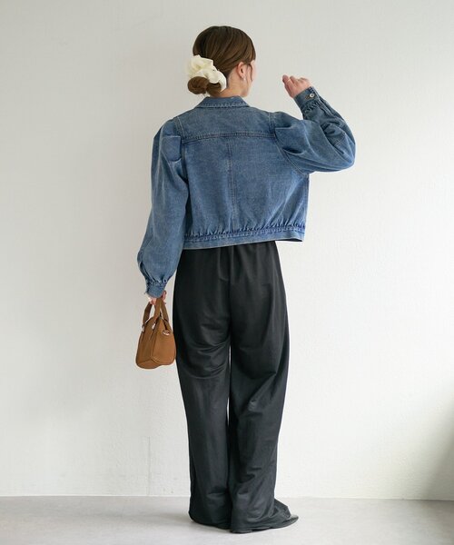 Kastane（カスタネ）の「【一部店舗限定/S.Mサイズ展開】B デニムパフジャケット（デニムジャケット・レディース・ブラック/ブルー・SMALL/MEDIUM）」の11枚目の写真