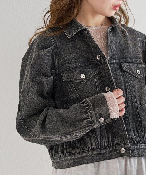 Kastane（カスタネ）の「【一部店舗限定/S.Mサイズ展開】B デニムパフジャケット（デニムジャケット・レディース・ブラック/ブルー・SMALL/MEDIUM）」の19枚目の写真