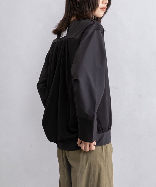 MARECHAL TERRE(マルシャルテル)の「ドッキングデザイントップス(Tシャツ/カットソー・レディース・ネイビー×ホワイト/ブラック×ホワイト/グレイッシュベージュ/ブラック・MEDIUM)」の5枚目の写真