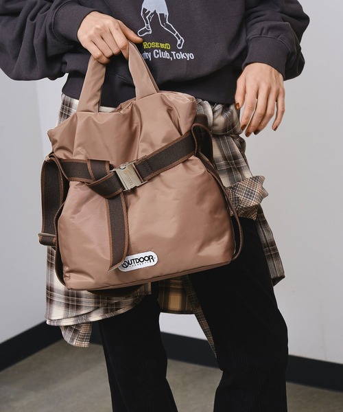 OUTDOOR PRODUCTS（アウトドアプロダクツ）の「【EC限定】OUTDOOR 2WAY BELT TOTE S（トートバッグ・レディース・ベージュ/ブラック/ホワイト・ONE SIZE）」の11枚目の写真