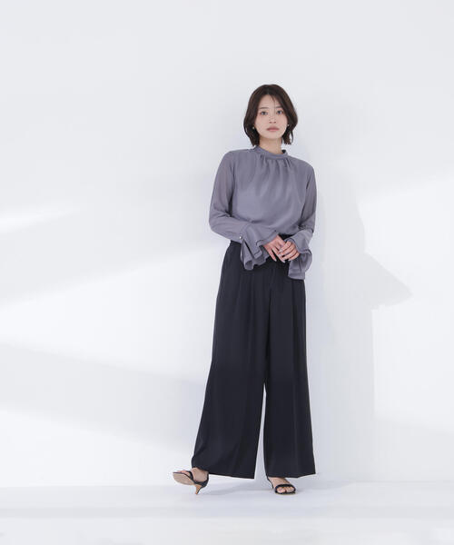 NATURAL BEAUTY BASIC(ナチュラルビューティーベーシック)の「◇フレアカフスシアーブラウス(シャツ/ブラウス・レディース・ラベンダー/オフホワイト/チャコールグレー・MEDIUM/SMALL)」の13枚目の写真