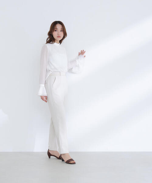 NATURAL BEAUTY BASIC(ナチュラルビューティーベーシック)の「◇フレアカフスシアーブラウス(シャツ/ブラウス・レディース・ラベンダー/オフホワイト/チャコールグレー・MEDIUM/SMALL)」の5枚目の写真