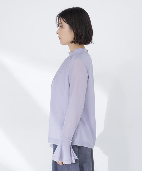 NATURAL BEAUTY BASIC(ナチュラルビューティーベーシック)の「◇フレアカフスシアーブラウス(シャツ/ブラウス・レディース・ラベンダー/オフホワイト/チャコールグレー・MEDIUM/SMALL)」の22枚目の写真