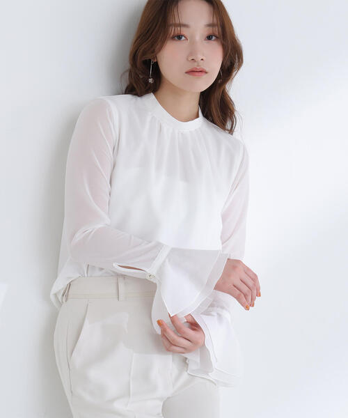 NATURAL BEAUTY BASIC(ナチュラルビューティーベーシック)の「◇フレアカフスシアーブラウス(シャツ/ブラウス・レディース・ラベンダー/オフホワイト/チャコールグレー・MEDIUM/SMALL)」の2枚目の写真