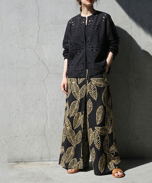 antiqua(アンティカ)の「刺繍 レース カーディガン(カーディガン/ボレロ・レディース・ホワイト/ブラック・ONESIZE)」の7枚目の写真