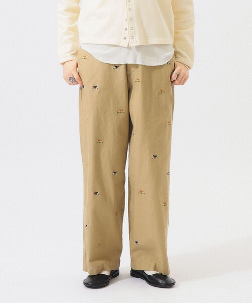 BEAMS BOY（ビームスボーイ）の「ボーイ ドッグ エンブロイダリー チノ（チノパンツ・レディース・ベージュ/ネイビー・0/2/1）」の7枚目の写真