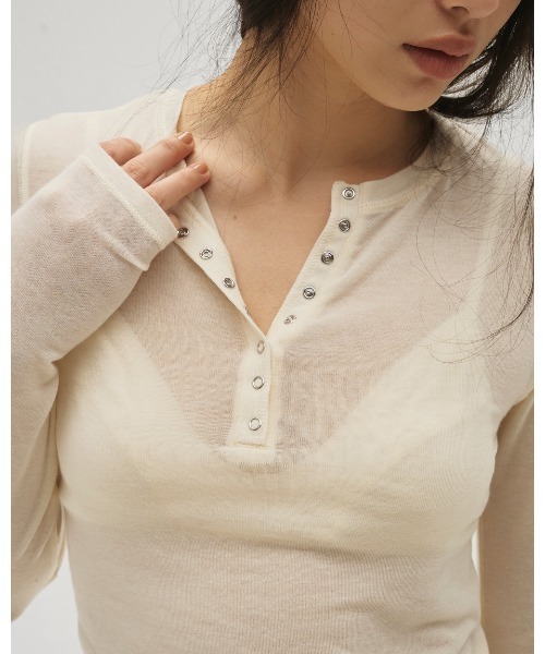 TODAYFUL（トゥデイフル）の「Henleyneck Soft Tops（Tシャツ/カットソー・レディース・グレー/キナリ/ダークグレー/サンドベージュ・FREE）」の21枚目の写真