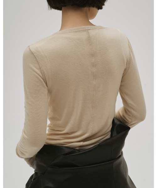 TODAYFUL（トゥデイフル）の「Henleyneck Soft Tops（Tシャツ/カットソー・レディース・グレー/キナリ/ダークグレー/サンドベージュ・FREE）」の6枚目の写真