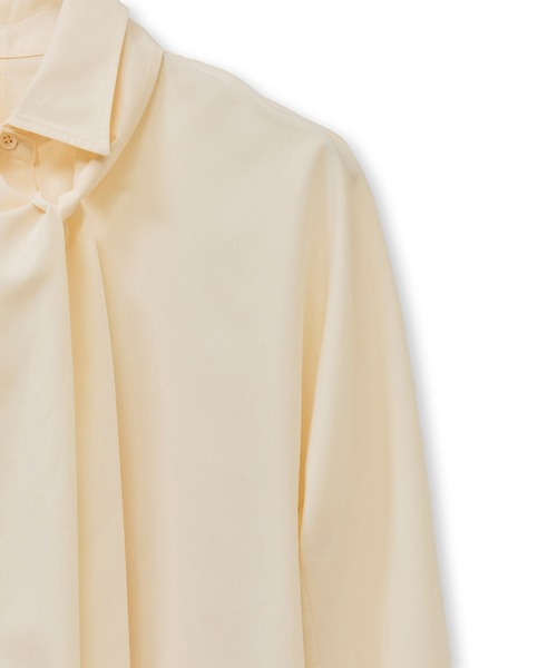 ADAM ET ROPE'(アダムエロペ)の「【サステナブル】ボウタイシャツ(シャツ/ブラウス・レディース・キナリ/サックスブルー・38/36)」の16枚目の写真