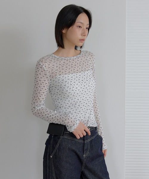 UNE MANSION(ユヌマンション)の「ジャスミンフラワーレイヤードインナーTシャツカットソー(Tシャツ/カットソー・レディース・グレー/ホワイト/ミント・FREE)」の4枚目の写真