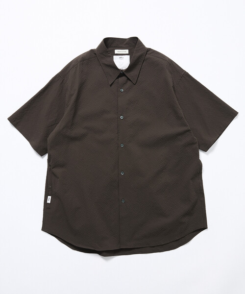 FREAK'S STORE(フリークスストア)の「<UVカット・接触冷感・吸水速乾> AiRide/エアライド リラックスフィット ショートスリーブ シアサッカーシャツ/ポケッタブル/限定展開(シャツ/ブラウス・メンズ・チャコールグレー/ブラック/ネイビー/ブラウン・LARGE/MEDIUM/SMALL)」の7枚目の写真