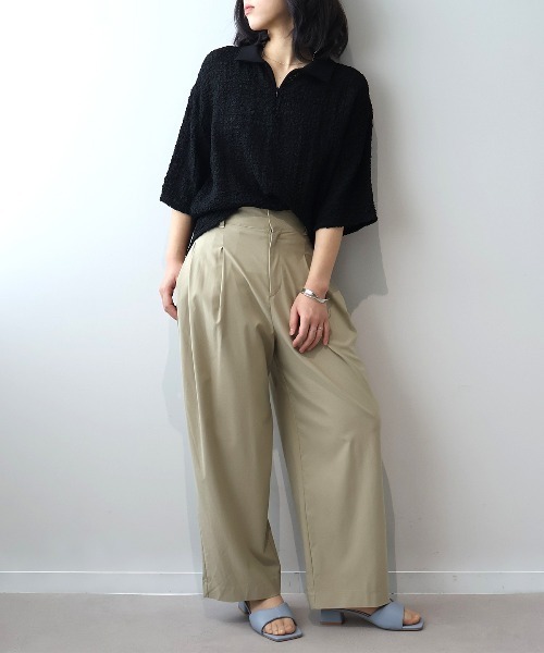 leswel(レスウェル)の「【M~5L】シャーリングニットハーフZIPポロ(ポロシャツ・レディース・ブラウン/ブラック・L/LL/3L/4L/5L/M)」の7枚目の写真