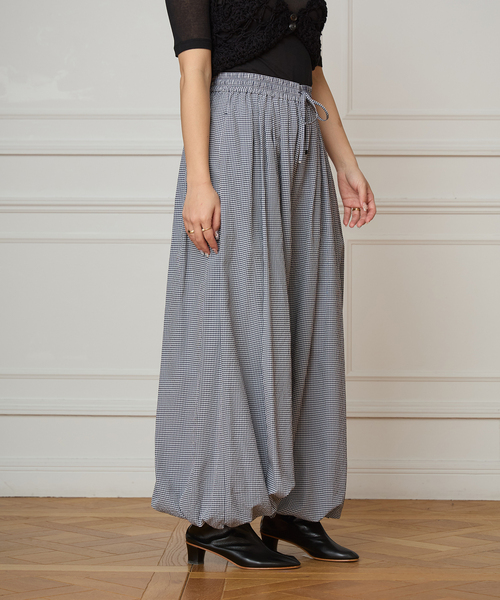IENA LA BOUCLE(イエナラブークル)の「IENA LA BOUCLE ギンガムチェックバルーンレッグパンツ(その他パンツ・レディース・ダークブルー・38/36)」の6枚目の写真