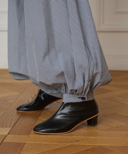 IENA LA BOUCLE(イエナラブークル)の「IENA LA BOUCLE ギンガムチェックバルーンレッグパンツ(その他パンツ・レディース・ダークブルー・38/36)」の8枚目の写真