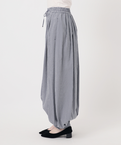IENA LA BOUCLE(イエナラブークル)の「IENA LA BOUCLE ギンガムチェックバルーンレッグパンツ(その他パンツ・レディース・ダークブルー・38/36)」の15枚目の写真