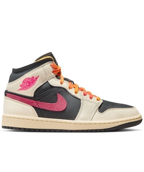 JORDAN BRAND(ジョーダンブランド)の「JORDAN BRAND Air Jordan 1 Mid Se Edge(ジョーダンブランド エアジョーダン 1 ミッド SE エッジ)(スニーカー・レディース・ベージュ系・25.5cm/25cm/24.5cm/24cm/23.5cm/23cm)」の4枚目の写真