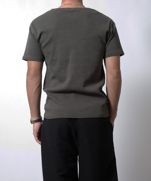 NYLAUS(ナイラス)の「【NYS】ヴィンテージ テレコ Vネック 半袖Tシャツ 無地(Tシャツ/カットソー・メンズ・ブラウン/チャコール・L/M/S)」の14枚目の写真