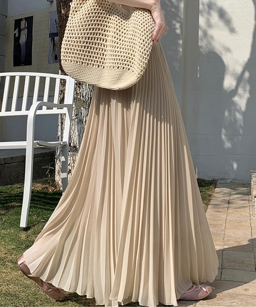 AMAJI（アマジ）の「プリーツロングスカート（スカート・レディース・パープル/ブルー/ベージュ/ブラック/ホワイト・LARGE/MEDIUM/SMALL）」の3枚目の写真