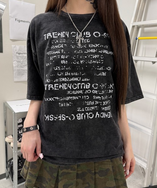 Figments(フィグメンツ)の「ゴシックロゴピグメントビッグT(Tシャツ/カットソー・レディース・その他2/その他1・FREE)」の7枚目の写真