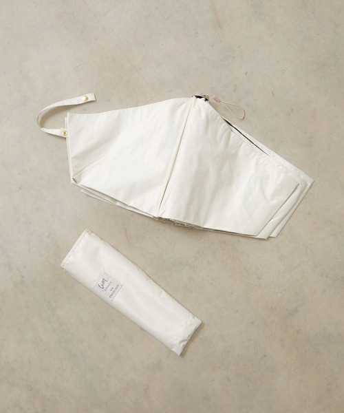 COLONY 2139（コロニートゥーワンスリーナイン）の「軽量ミニ カーボン 折り畳み傘（折りたたみ傘・レディース・ブラック/アイボリー・FREE）」の4枚目の写真