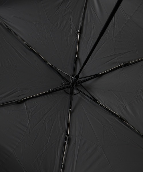 COLONY 2139（コロニートゥーワンスリーナイン）の「軽量ミニ カーボン 折り畳み傘（折りたたみ傘・レディース・ブラック/アイボリー・FREE）」の16枚目の写真