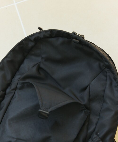 NANGA（ナンガ）の「NANGA/ナンガ ECOPAK UR BACKPACK バックパック（バックパック/リュック・メンズ・オリーブ/ブラック・ONE SIZE）」の5枚目の写真