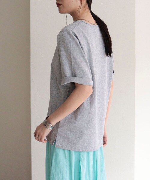 fredy emue（フレディエミュ）の「【GEVACO/ゲバコ】別注レディースヘンリーネックTシャツ（Tシャツ/カットソー・レディース・ミント/チャコールグレー/オフホワイト/ライトグレー・38）」の10枚目の写真