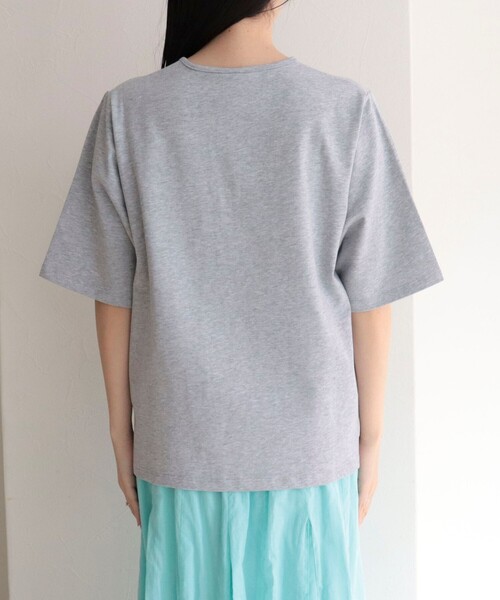 fredy emue（フレディエミュ）の「【GEVACO/ゲバコ】別注レディースヘンリーネックTシャツ（Tシャツ/カットソー・レディース・ミント/チャコールグレー/オフホワイト/ライトグレー・38）」の14枚目の写真