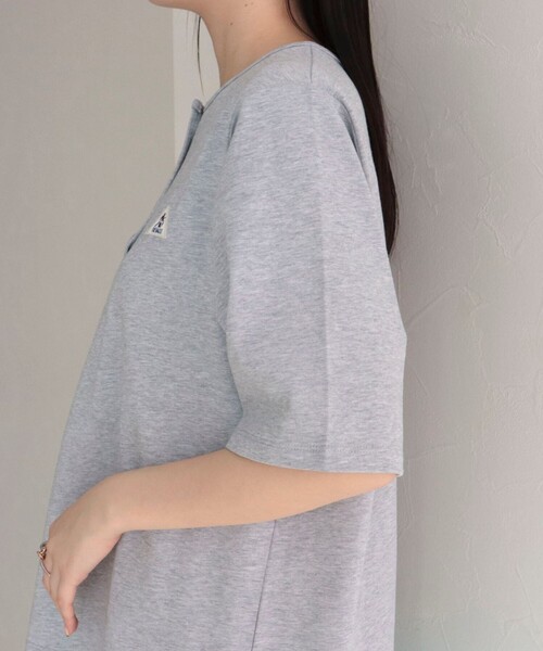 fredy emue（フレディエミュ）の「【GEVACO/ゲバコ】別注レディースヘンリーネックTシャツ（Tシャツ/カットソー・レディース・ミント/チャコールグレー/オフホワイト/ライトグレー・38）」の18枚目の写真