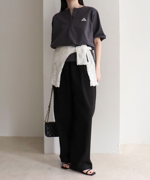 fredy emue（フレディエミュ）の「【GEVACO/ゲバコ】別注レディースヘンリーネックTシャツ（Tシャツ/カットソー・レディース・ミント/チャコールグレー/オフホワイト/ライトグレー・38）」の20枚目の写真