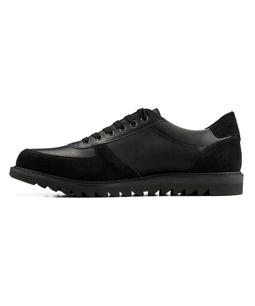 THE ONITSUKA(ジオニツカ)の「【THE ONITSUKA】COURT-S / コート エス(スニーカー・レディース・ホワイト×ホワイト/ブラック×ブラック・23.5/23/22.5/27/26.5/26/25.5/25/24.5/24/28/27.5)」の3枚目の写真