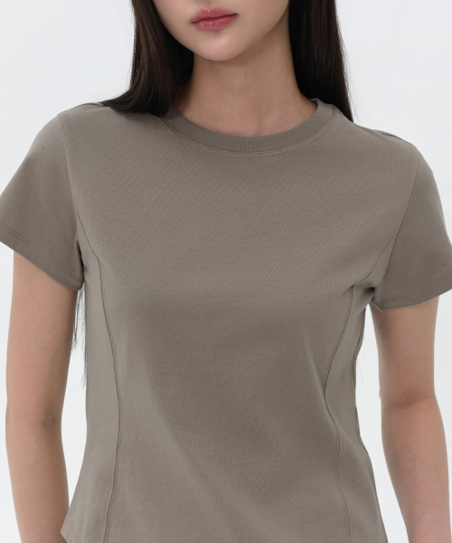 MUSINSA STANDARD WOMAN（ムシンサスタンダードウーマン）の「ウィメンズラウンドヘムTシャツ[トープ]（Tシャツ/カットソー・レディース・その他・SMALL/MEDIUM/LARGE/X-SMALL）」の4枚目の写真