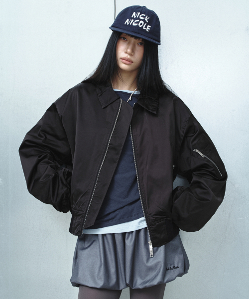 NICK&NICOLE(ニックアンドニコール)の「SHIRRING SLEEVE BOMBER JUMPER_BLACK(ブルゾン・レディース・その他・FREE)」の5枚目の写真