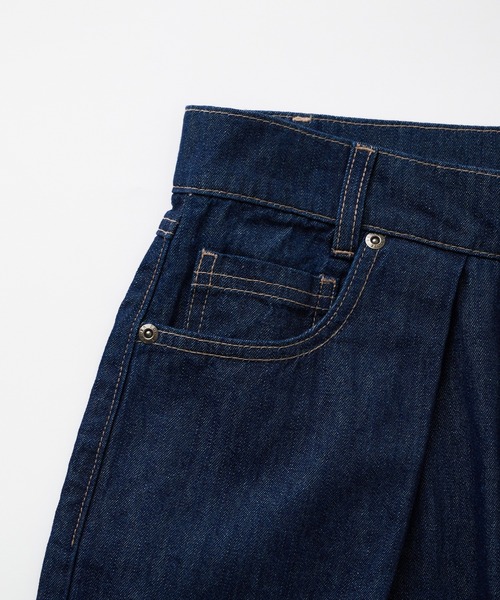 Eddie Bauer(エディーバウアー)の「フロントタック ワイドデニムパンツ(デニムパンツ・レディース・ライトブルー/ブルー/インディゴブルー・M/L/XL/S)」の17枚目の写真