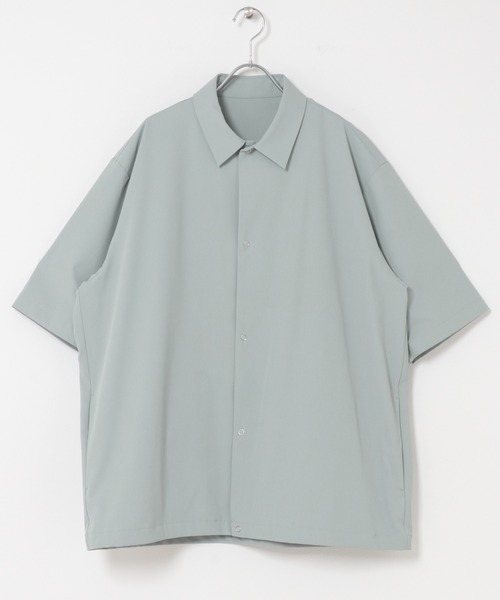 URBAN RESEARCH DOORS（アーバンリサーチドアーズ）の「『UR TECH』サマシェア ショートスリーブシャツカーディガン（カーディガン/ボレロ・メンズ・ブラック/グリーン/チャコールグレー/グレー・X-LARGE/LARGE/MEDIUM）」の17枚目の写真