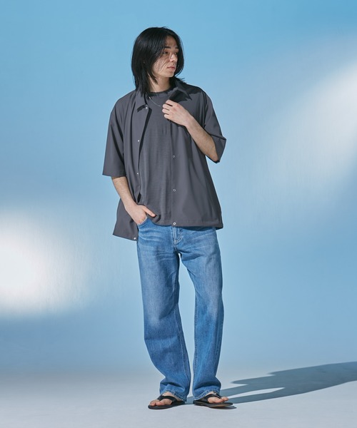 URBAN RESEARCH DOORS（アーバンリサーチドアーズ）の「『UR TECH』サマシェア ショートスリーブシャツカーディガン（カーディガン/ボレロ・メンズ・ブラック/グリーン/チャコールグレー/グレー・X-LARGE/LARGE/MEDIUM）」の12枚目の写真