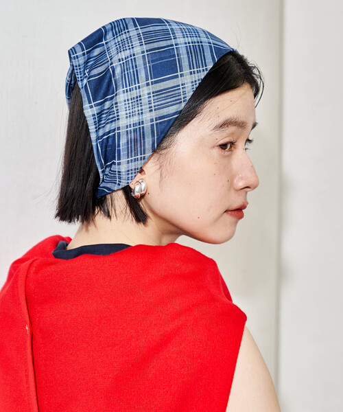 FREAK'S STORE（フリークスストア）の「シアー三角 ヘアバンド（ヘアバンド・レディース・ブルー/ナチュラル/ホワイト・ONE SIZE）」の20枚目の写真