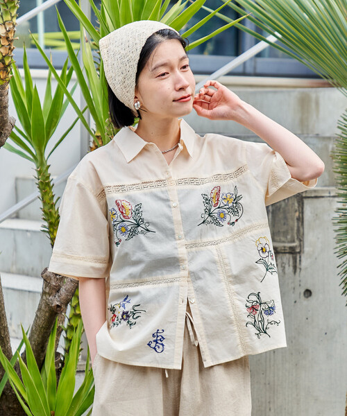 FREAK'S STORE(フリークスストア)の「シアー三角 ヘアバンド(ヘアバンド・レディース・ブルー/ナチュラル/ホワイト・ONE SIZE)」の5枚目の写真