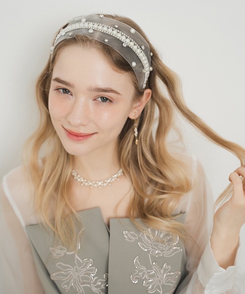 Dorry Doll(ドリードール)の「ビジューデザインカチューシャ(カチューシャ・レディース・ホワイト・FREE)」の5枚目の写真