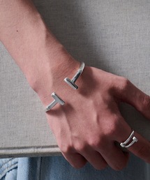 MAISON CLUB(���]���N���u)�́yMAISON CLUB�zDouble T Bangle Silver925 KUN(�o���O��/���X�g�o���h)