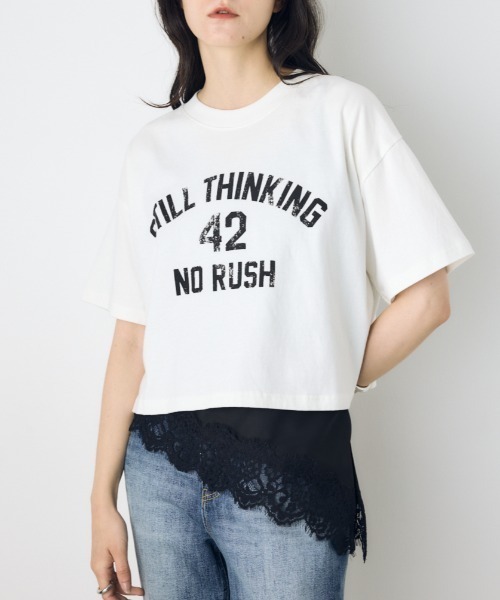 AZUL by moussy(アズールバイマウジー)の「カスレプリントTシャツ(Tシャツ/カットソー・レディース・ホワイト/ライトイエロー/ブラック/グレー×ホワイト・SMALL/MEDIUM)」の1枚目の写真