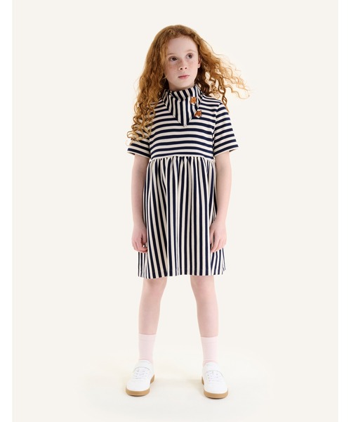 Maison Kitsune（メゾンキツネ）の「FOX HEAD KID STRIPPED DRESS（ワンピース・キッズ・ホワイト×ネイビー・12/10/8/6/4）」の6枚目の写真