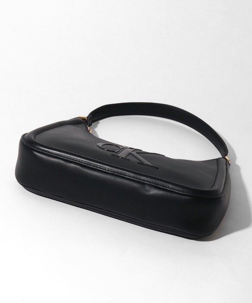Calvin Klein（カルバン・クライン）の「【Calvin Klein/カルバンクライン】スモールショルダー ハンドバッグ（ショルダーバッグ・レディース・ブラック・FREE）」の8枚目の写真