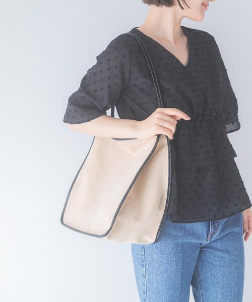 URBAN RESEARCH ROSSO WOMEN(アーバンリサーチ ロッソ)の「IOMMI パイピングハンドルバッグ(トートバッグ・レディース・ブラック/ベージュ/ブラウン・FREE)」の1枚目の写真