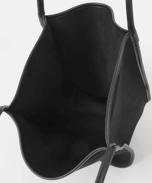 URBAN RESEARCH ROSSO WOMEN(アーバンリサーチ ロッソ)の「IOMMI パイピングハンドルバッグ(トートバッグ・レディース・ブラック/ベージュ/ブラウン・FREE)」の8枚目の写真