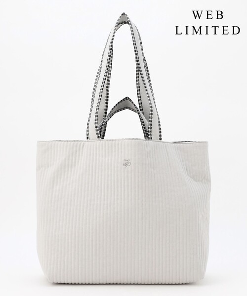 J.PRESS(ジェイプレス)の「【WEB限定・リバーシブル】LIBERTY キルティング トートバッグ(トートバッグ・レディース・ライトグレー系/ブラウン系/ネイビー系・F)」の1枚目の写真