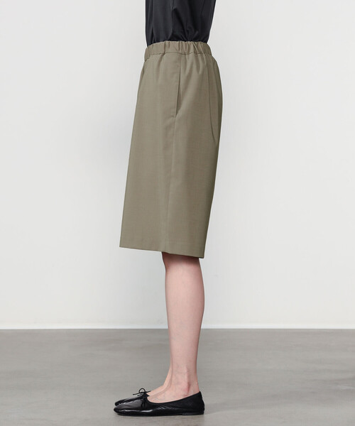 Morris & Sons(モリスアンドサンズ)の「MORRIS & SONS | ストレッチ イージーショーツ WOMEN(その他パンツ・レディース・グレイッシュベージュ/ネイビー・0/1)」の6枚目の写真