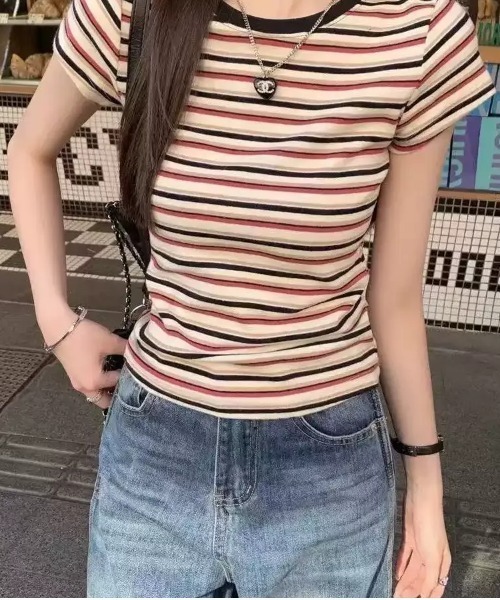 SHEPP（シープ）の「マルチボーダー配色タイト半袖Tシャツ（Tシャツ/カットソー・レディース・ネイビー/レッド・M/S）」の12枚目の写真